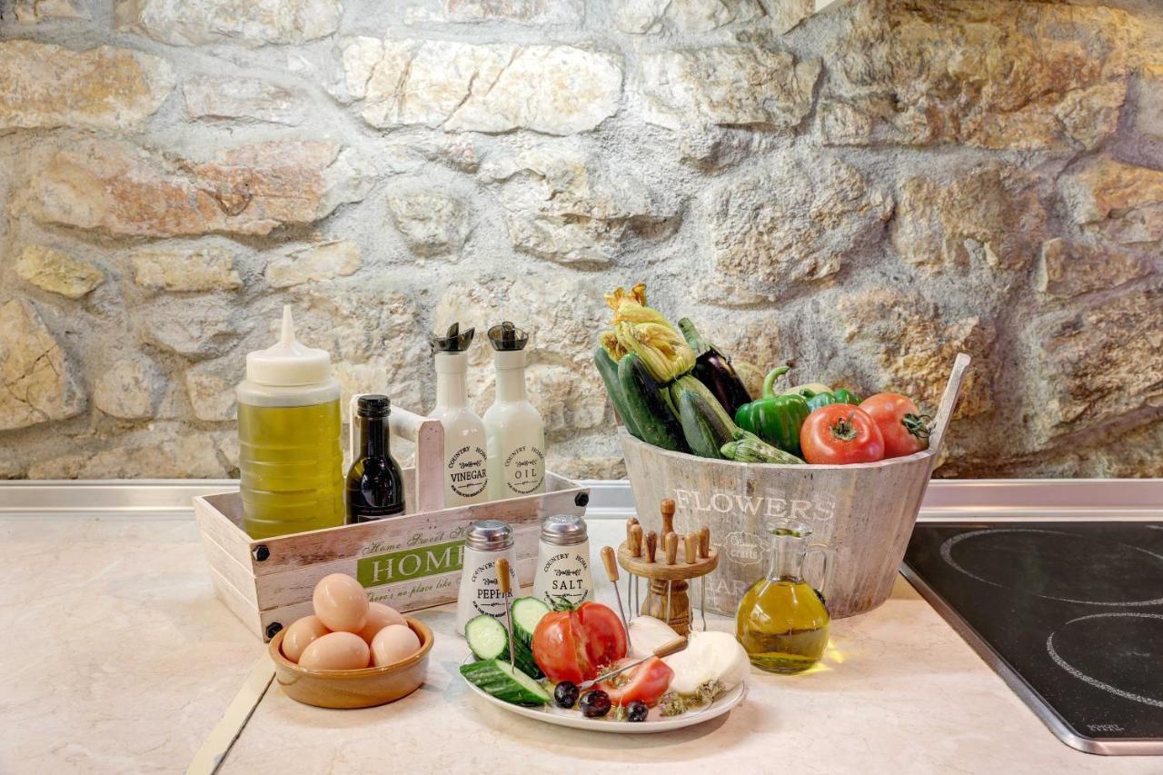 Luminous 2Bd Stone Apt In The Alleys Of Corfu Town Exterior foto